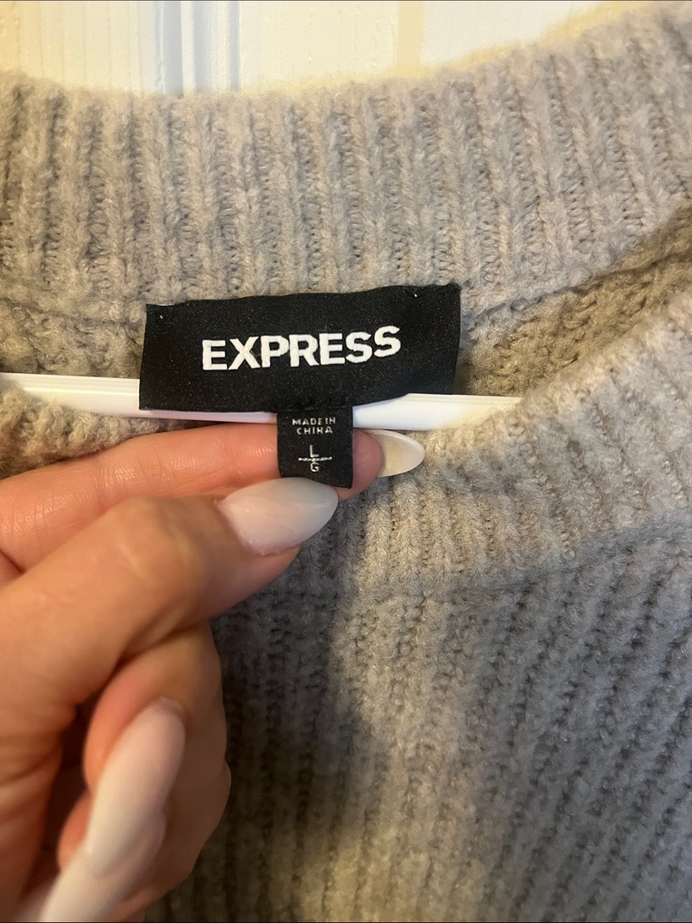 Express Gray Ribbed Crewneck Sweater - Picture 2 of 4